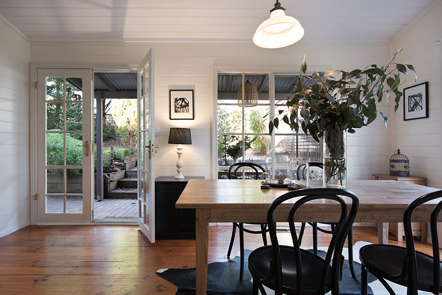 Albion: Lovingly Restored Miner’s Cottage in the Heart of Daylesford